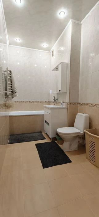 Продається 2к квартира центр