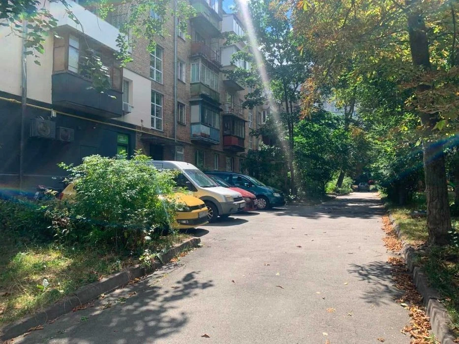 ТЕРМІНОВИЙ ПРОДАЖ! 1-кімн. Чоколівка, Солом'янський район -