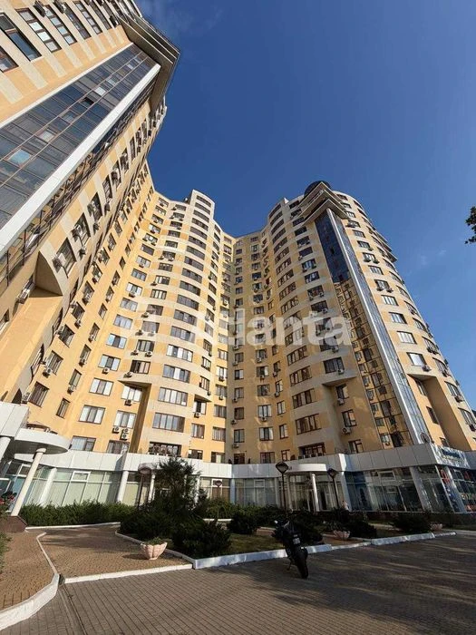 Велика 1кімн квартира в ЖК Климовский дом. Вид на Парк Перем