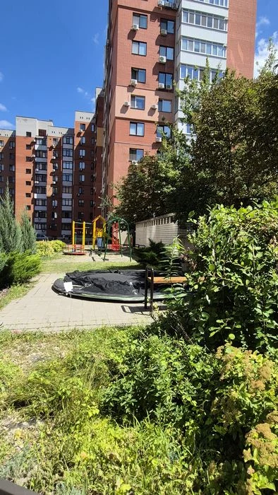 I will sell a 1-room apartment in the Center below Polya Avenue
