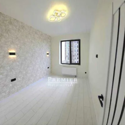 1к квартира з терасою на Таїрова, кухня-вітальня 20 м² та го