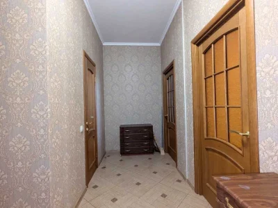 Квартира. Одеса, Середньофонтанська вул.
