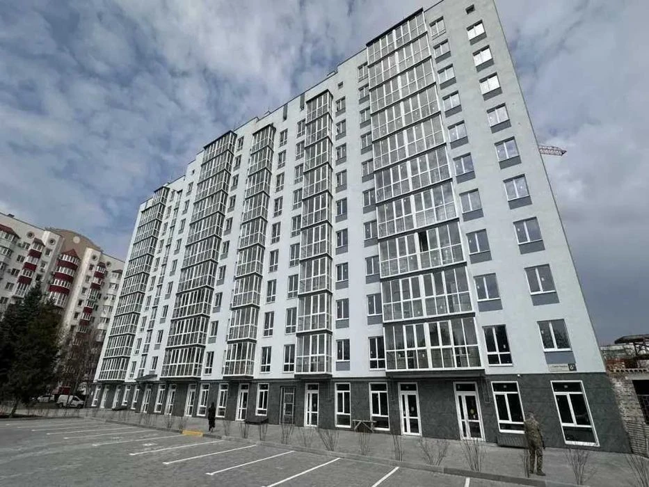 Продаж 3-х кім. квартири. ПЕРЕУСТУПКА. Зданий будинок. Код: