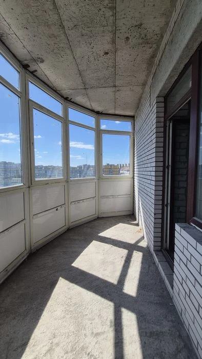 I will sell a 1-room apartment in the Center below Polya Avenue
