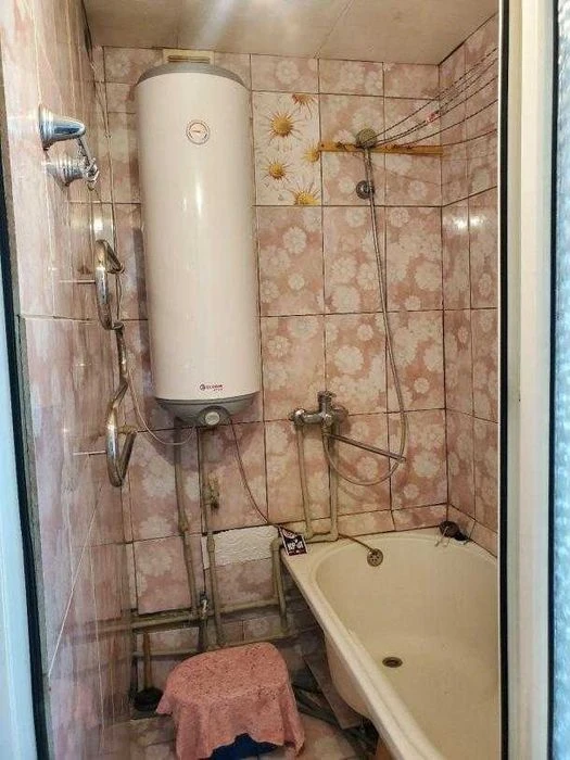 Продам однокімнатну квартиру, Холодногорський район, Залютин