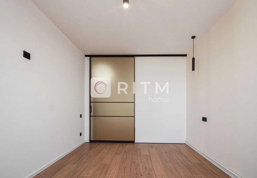 Продається простора квартира площею 55 м² у сучасному новому