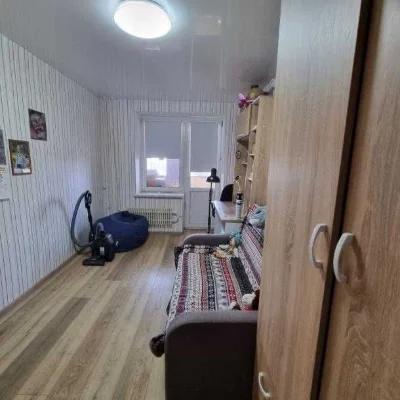 Продам 2кв на Каденюка