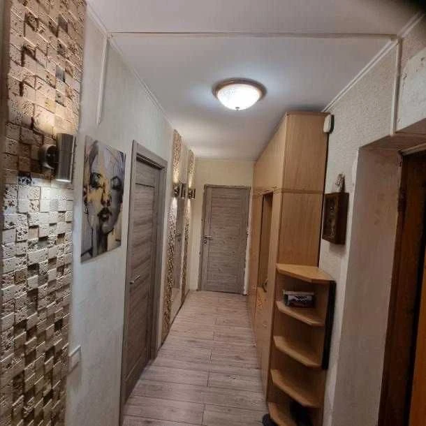 Продам 2кв на Каденюка