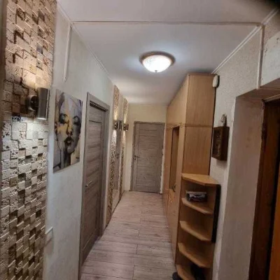 Продам 2кв на Каденюка