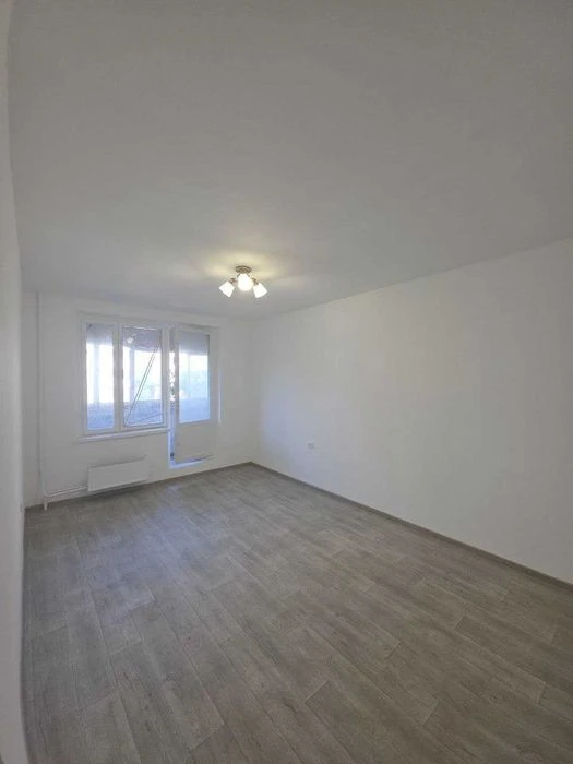 продам 2 кім.квартиру вул.   Шарікова, пос. Східний