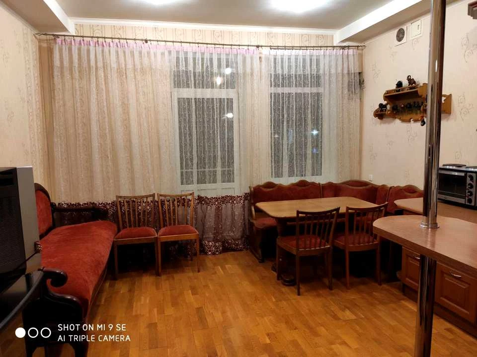 Квартира. Київ, Волоська вул.
