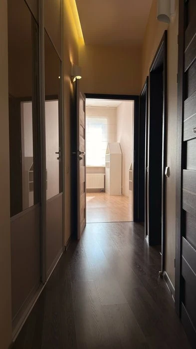 Продам 4-ком квартира 110м2  центр новострой.Подземный парки