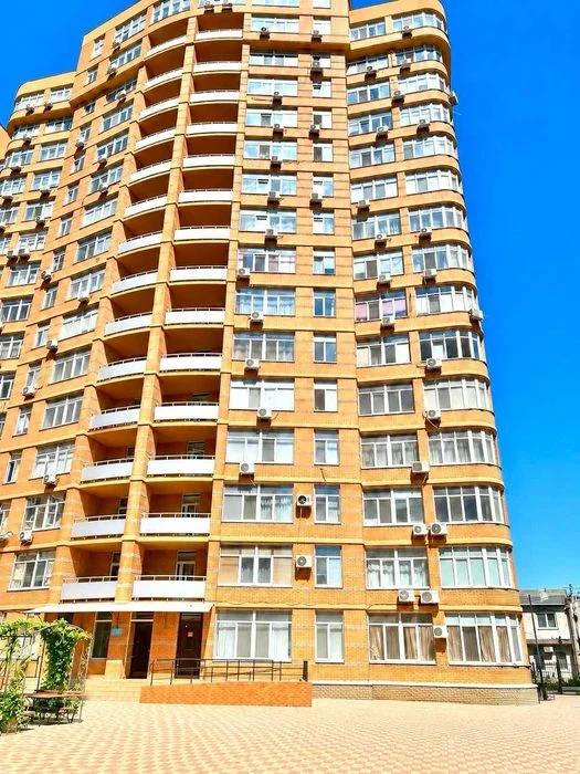 ПРОДАМ 2х кімн квартиру в ЖК Люксембург вул. Середня