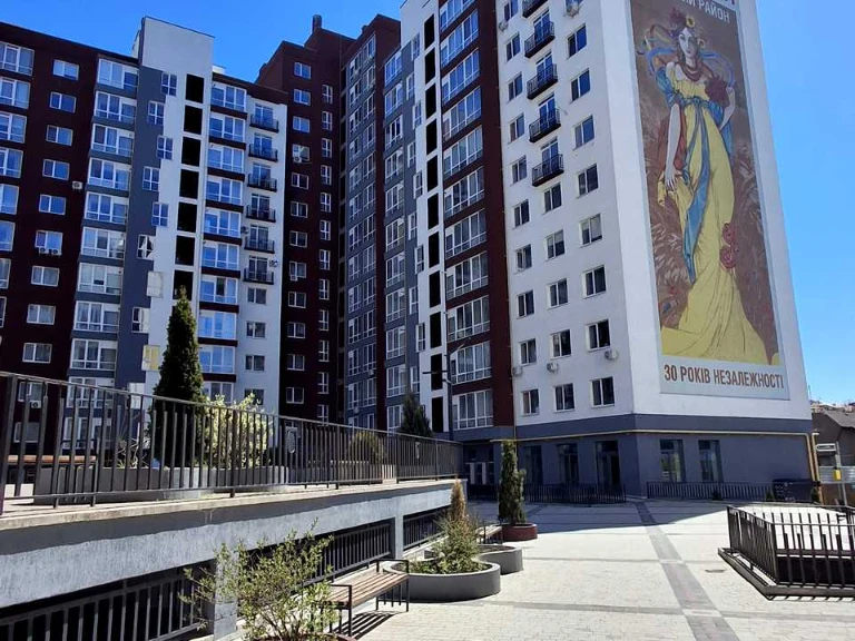 Квартира. Івано-Франківськ, Княгинин вул., (Будинок 26)