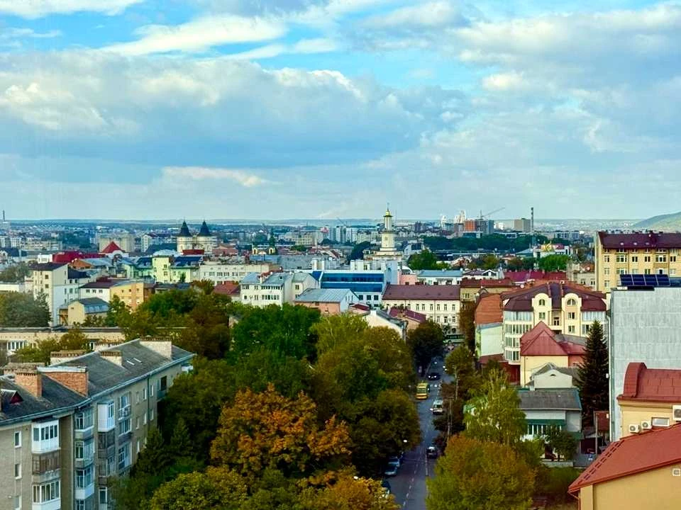 Квартира. Івано-Франківськ, Євгена Коновальця вул.