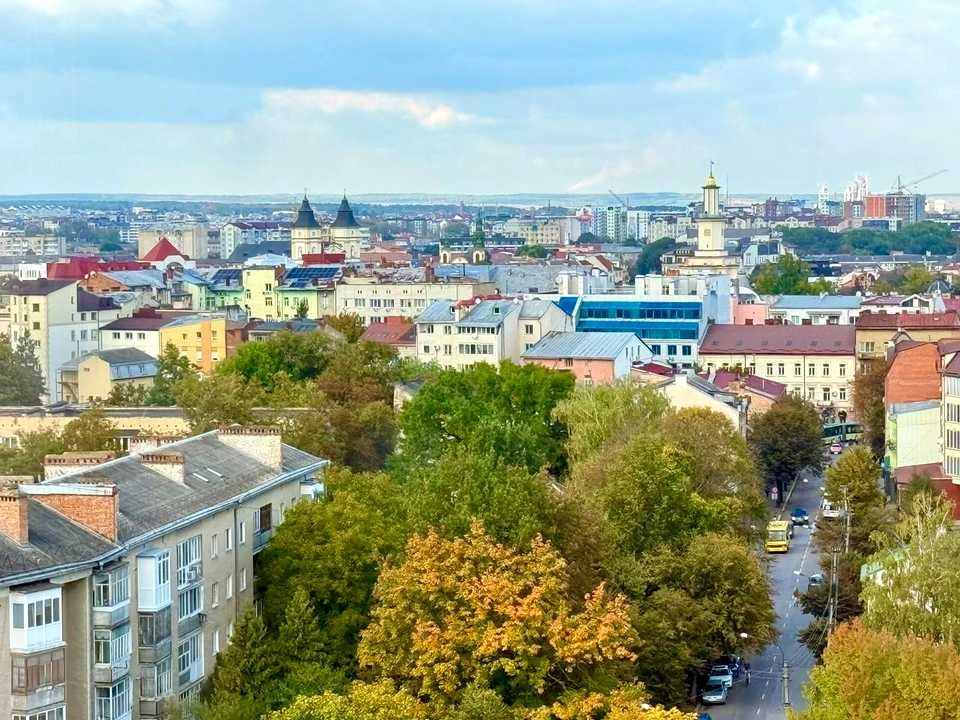 Квартира. Івано-Франківськ, Євгена Коновальця вул.