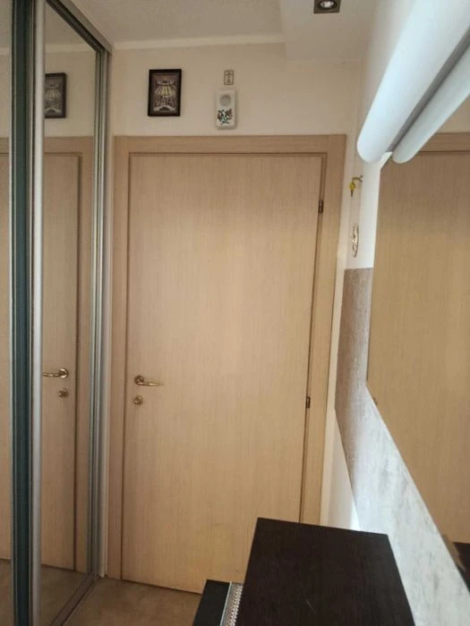 продаж 3 кімнатна квартира чешка євроремонт меблі техніка,вс