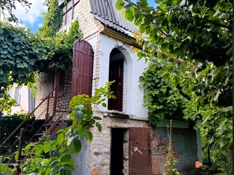 Будинок. Чернігів, Лазурна