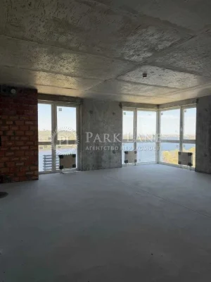 3-room apartment for sale with panoramic views of the Dnipro