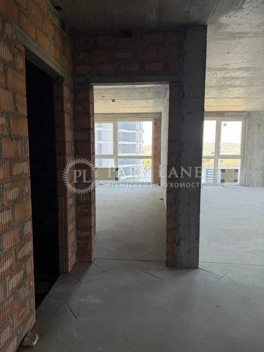3-room apartment for sale with panoramic views of the Dnipro