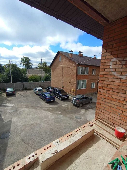 (5) Продам 2к квартиру на вул. Станіславського 8916