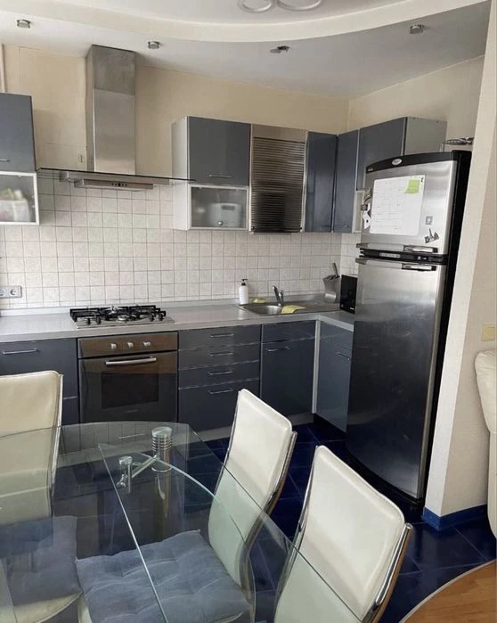 Продам 2-кімнатну квартиру в центрі Харкова, пров. Вірменськ