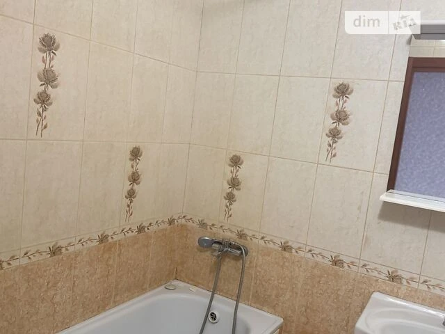 Sale of 3-room apartment 96.7 sq. m on Kostiantyna Dankevycha St.