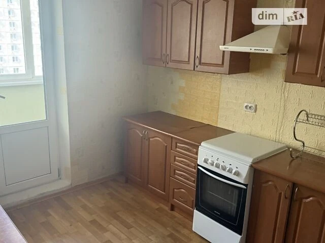Sale of 3-room apartment 96.7 sq. m on Kostiantyna Dankevycha St.