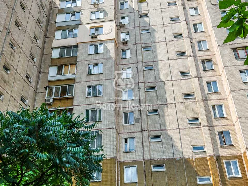 Квартира. Київ, Милославська вул.