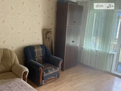 Sale of 3-room apartment 96.7 sq. m on Kostiantyna Dankevycha St.