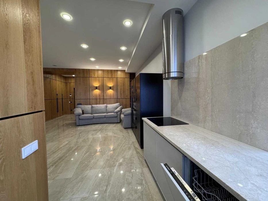 Видова 2-кімнатна квартира 90 м² | Печерськ, центр Києва