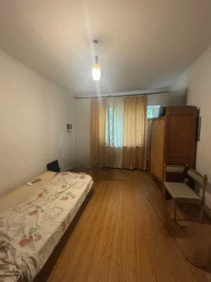 Продам 3 кім сталінку вул Деревлянська 20/2