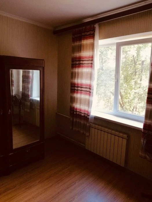 Продам 3 кім сталінку вул Деревлянська 20/2