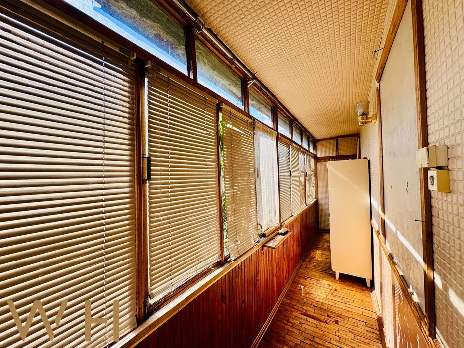 Продам 2 кім. квартиру, 65 м², вул. Шолом-Алейхема, 9, метро