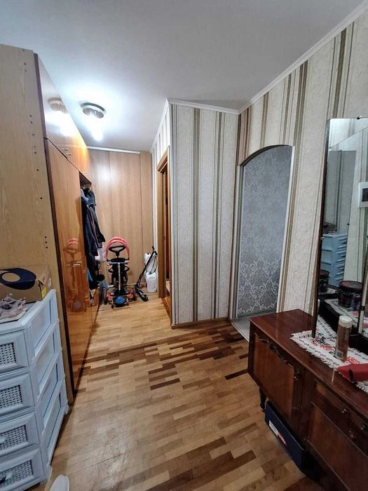 Продаю 3 кімнату квартиру вул Виставкова метро ВДНХ,  Газ