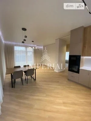 Продаж 2 поверхового будинку 145 кв. м, 4 кімнати, на вул. С