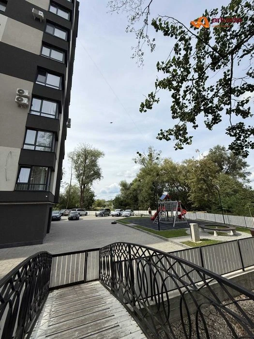 велика 1кім біля озера, Жк Озеро, 47м2