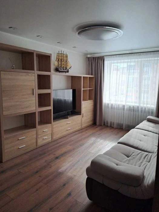 Продаж 1-кімнатної квартири в Полтаві, Левада