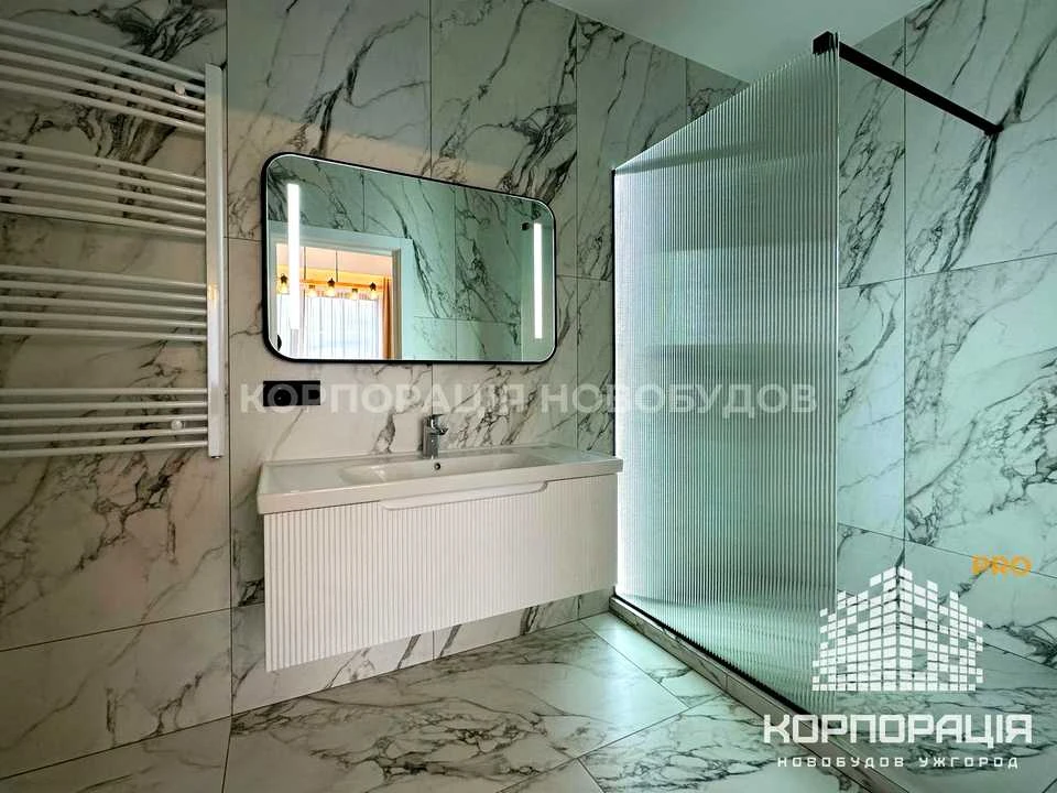 Квартира. Ужгород, Слов'янська набережна вул.