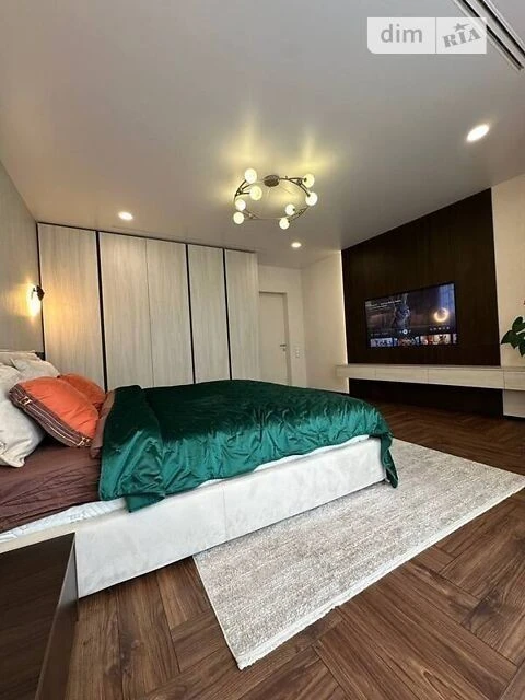 Продаж 3к квартири 104.7 кв. м на наб. Дніпровська 25 • ID 3