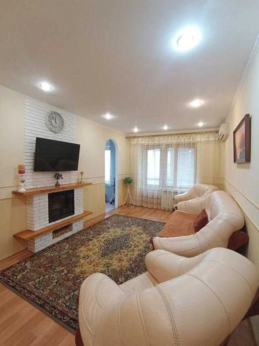 Продам 3 из квартиру м Армейская Героев Харькова(Московский