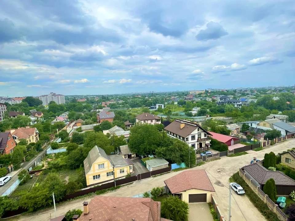 Квартира. Київ, Григорія Гуляницького вул., (Будинок)