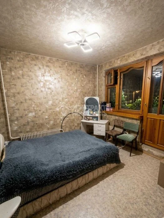 Spacious 3-room apartment for sale / Zalyutino / Kholodnaya Gora / CERTIFIED