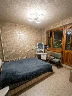 Spacious 3-room apartment for sale / Zalyutino / Kholodnaya Gora / CERTIFIED