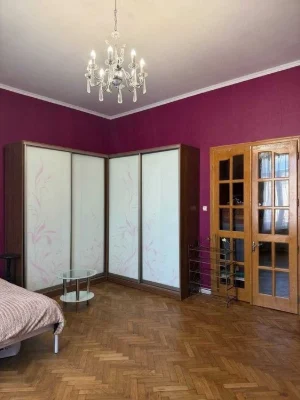 2 bedroom apartment in the center