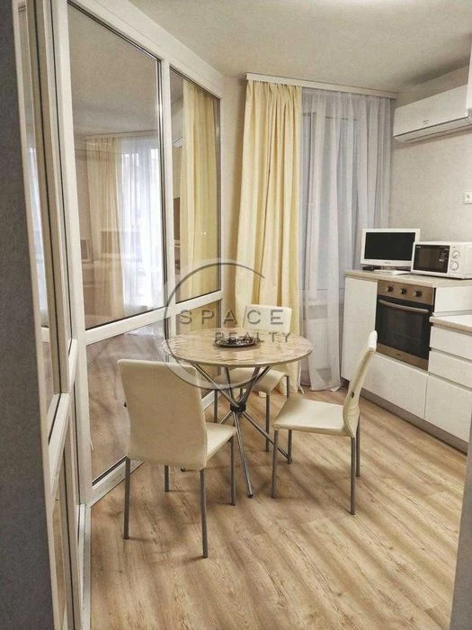 Продаж 2-кімнатної квартири в центрі Києва вул. Дмитриевская