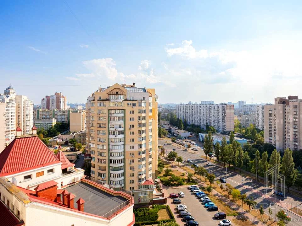 Квартира. Київ, Володимира Івасюка просп. (Героїв Сталінград