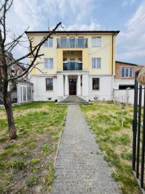 Частина будинку з власною земельною ділянкою у малоквартирно