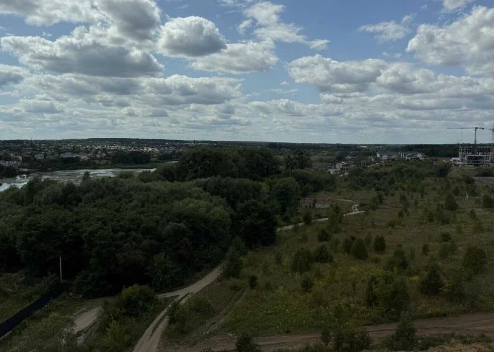Продається 2-кімнатна квартира на Вишеньці