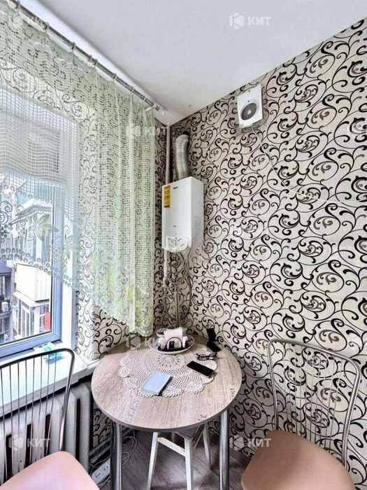 2 rooms, 56 sq. m., Center (Pushkinskaya St. 67, Yaroslava Mudrogo metro station) 128